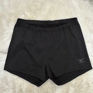 MIZUNO volleyball spandex, size XL, 3 inch inseam